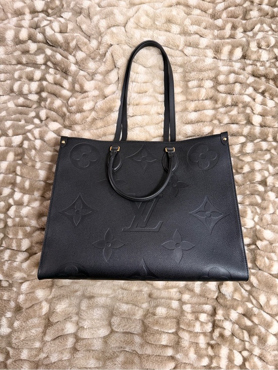 Louis Vuitton Handbags - Authentic Louis Vuitton On The Go Black Empreinte GM SIZE LIKE NEW NEVER USED